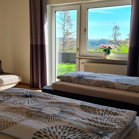 Moderne Ferienwohnung Mit Eigenem Garten Und Traumhaften Blick Wilhelmsthal Esterno foto