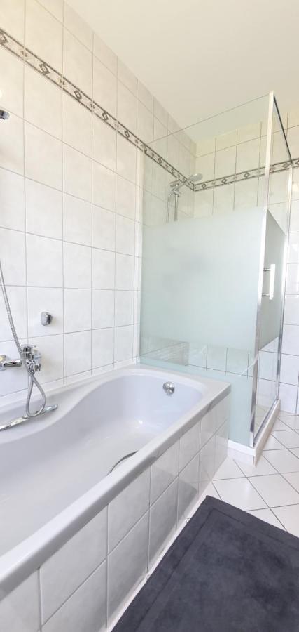 Moderne Ferienwohnung Mit Eigenem Garten Und Traumhaften Blick Wilhelmsthal Esterno foto