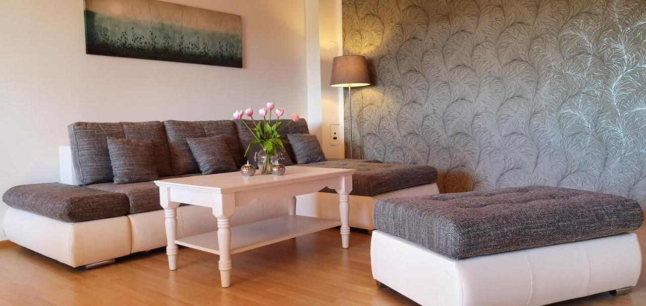Moderne Ferienwohnung Mit Eigenem Garten Und Traumhaften Blick Wilhelmsthal Esterno foto