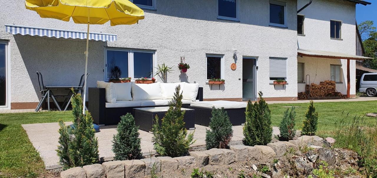 Moderne Ferienwohnung Mit Eigenem Garten Und Traumhaften Blick Wilhelmsthal Esterno foto