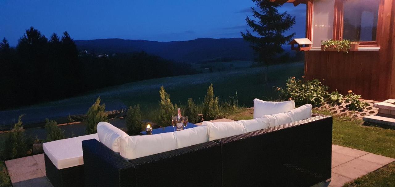 Moderne Ferienwohnung Mit Eigenem Garten Und Traumhaften Blick Wilhelmsthal Esterno foto