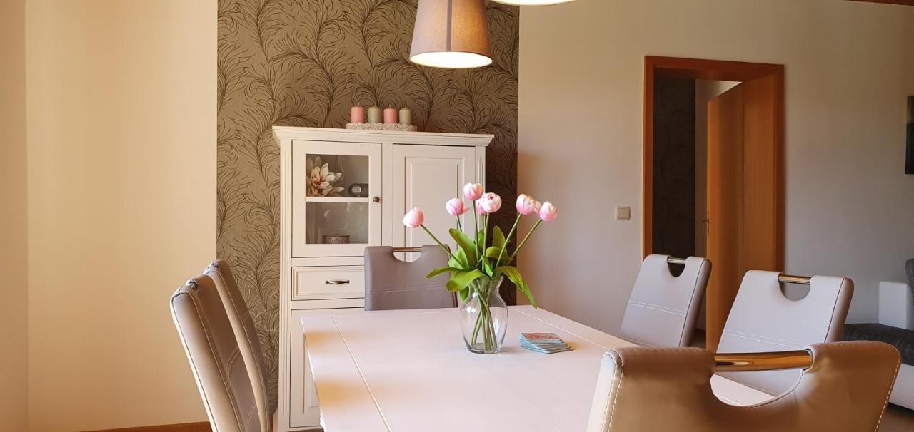 Moderne Ferienwohnung Mit Eigenem Garten Und Traumhaften Blick Wilhelmsthal Esterno foto
