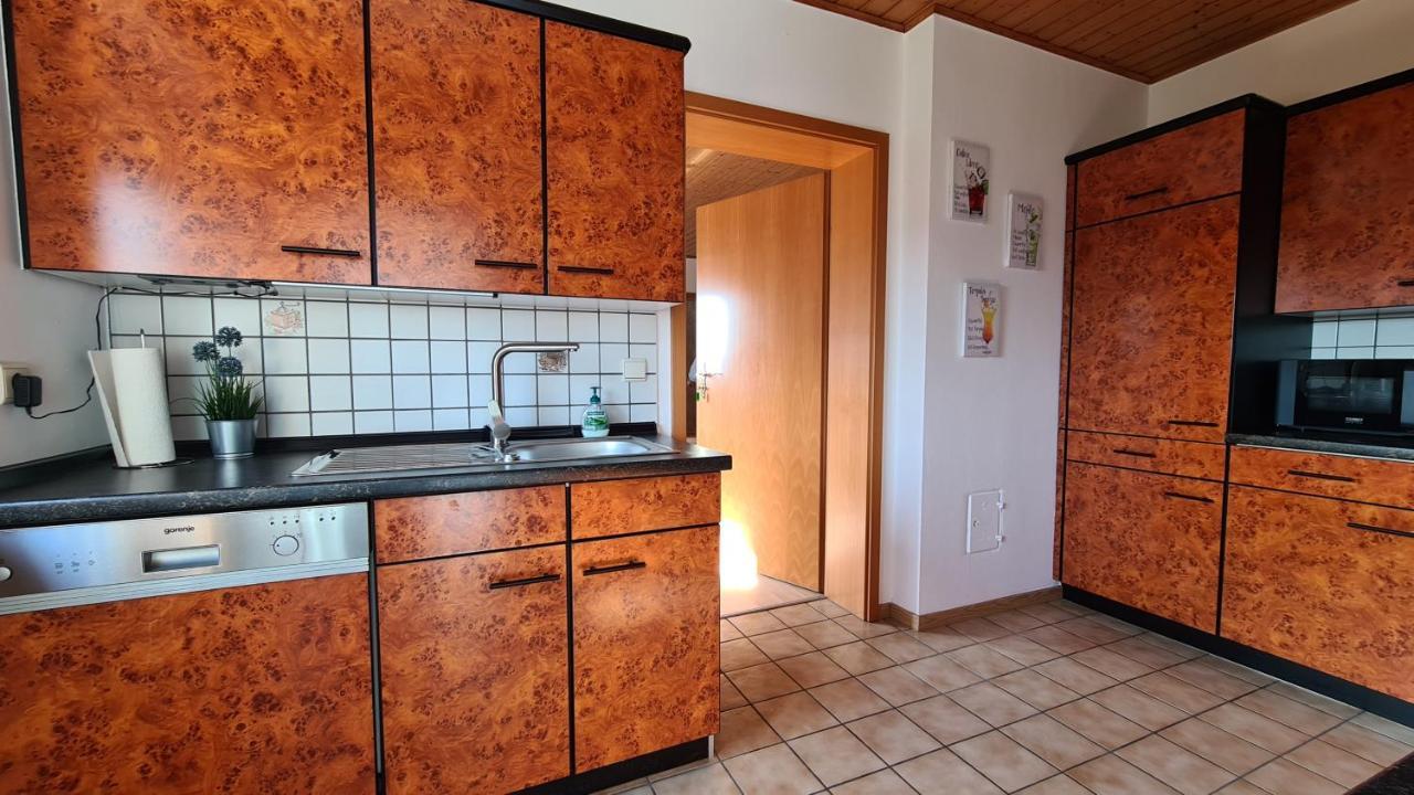 Moderne Ferienwohnung Mit Eigenem Garten Und Traumhaften Blick Wilhelmsthal Esterno foto