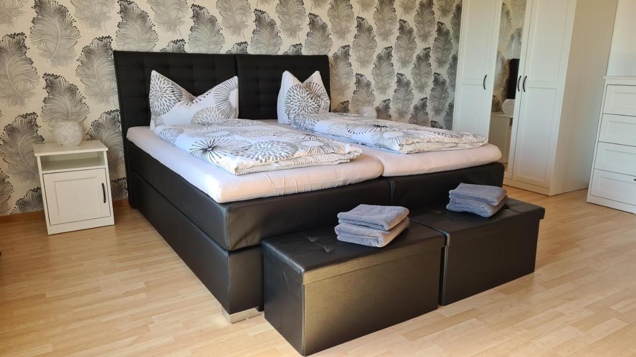 Moderne Ferienwohnung Mit Eigenem Garten Und Traumhaften Blick Wilhelmsthal Esterno foto